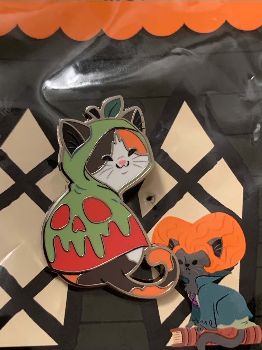 Disney Parks 2026 Cats & Dogs Halloween Costume LR Mystery Pin Full Set - Picture 7 of 16